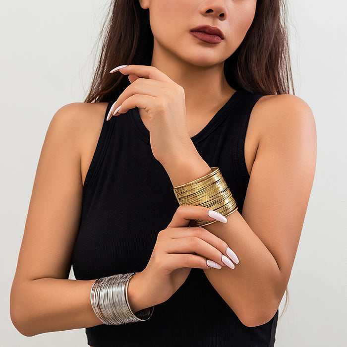 Wholesale Metallic brushed open electroplated bracelet with personalized simplicity