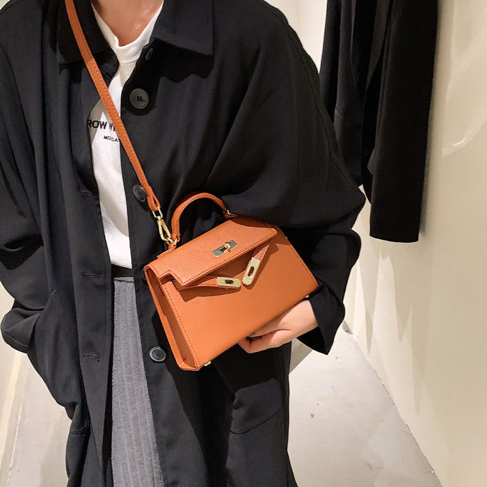 Wholesale Classic and stylish shoulder bag for commuting