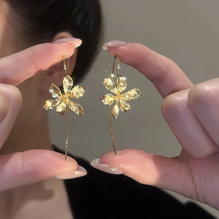 Wholesale Vintage Metallic Phoenix Flower Ear Hook Earrings French Flower High-end Earrings for Women