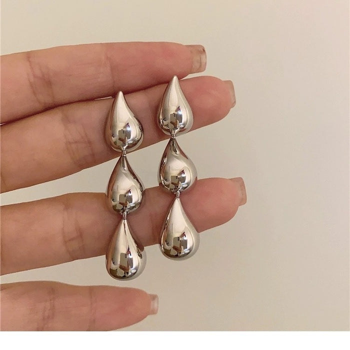 Wholesale classic retro tassel earrings