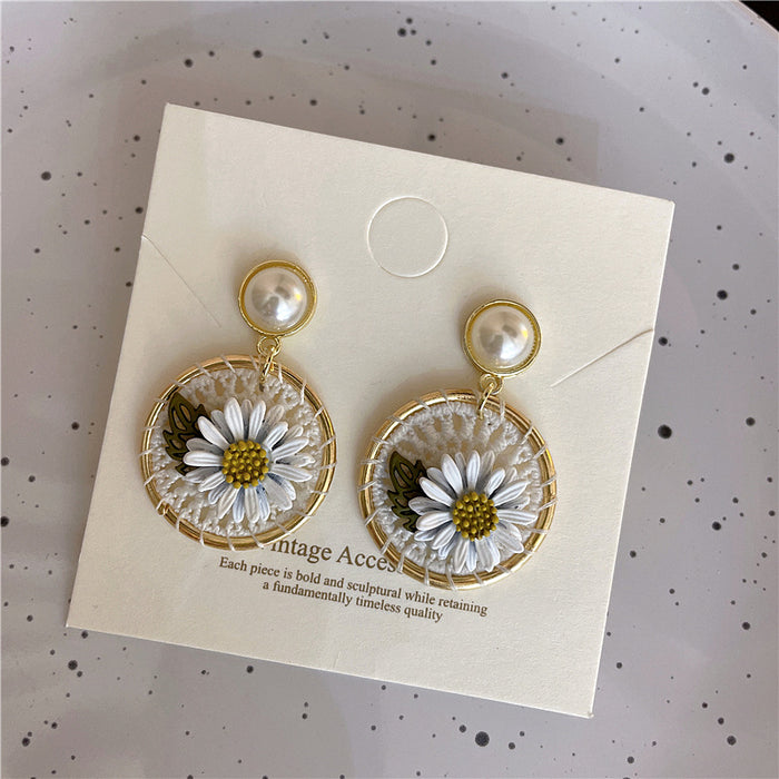 Wholesale Earrings Hand Woven   Silver Needle Daisy Flowers Holiday Style JDC-ES-AX010