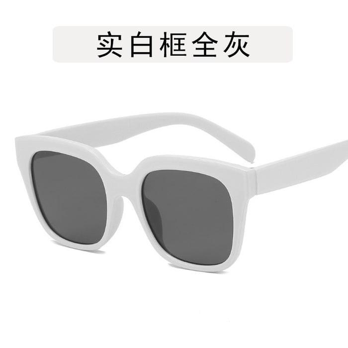 Wholesale New fashionable square frame sunglasses with simple sun protection