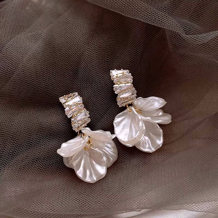 Wholesale Flower Tassel Zircon Earrings Copper Fashion Accessory MOQ≥2