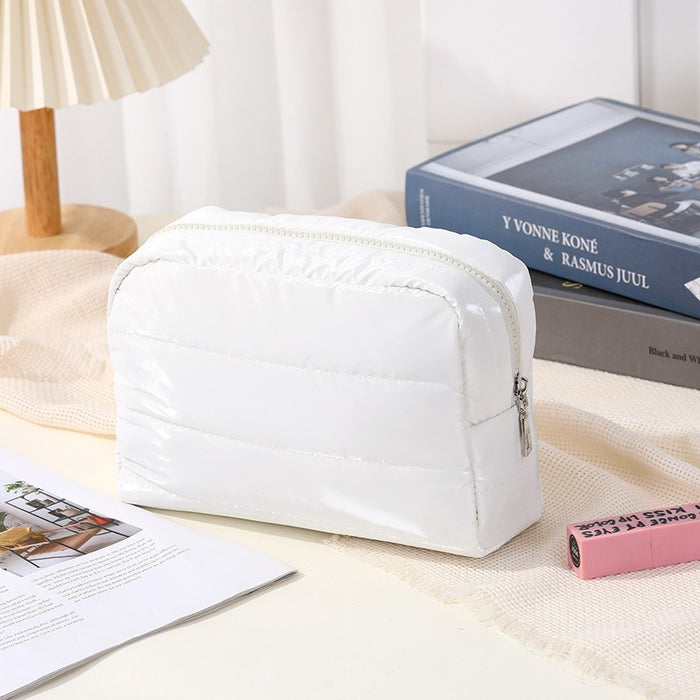 Wholesale Quilted Waterproof Polyester Cosmetic Bag Large Capacity Lightweight Handbag Style Women S Travel Toiletry Organizer