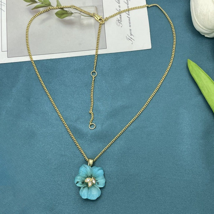 Wholesale Flower Exquisite Color Sense Eye-catching Diamond Necklace