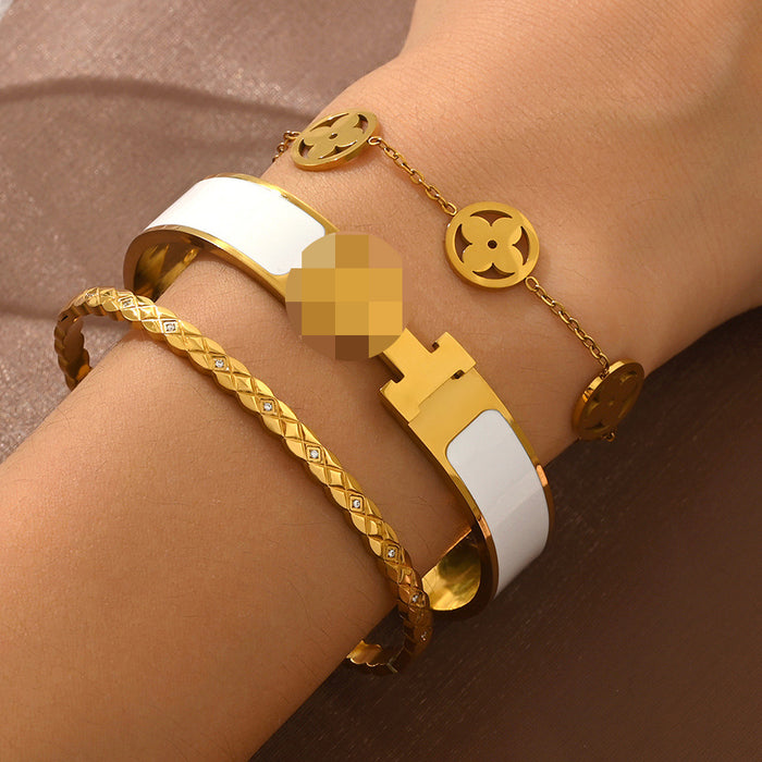 Wholesale Titanium Steel Gold Plated Bangle Bracelet With Row Drill Design For Women Stylish Fashion Accessory For Everyday Wear Or Boutique Resale