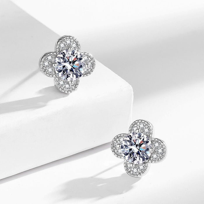 Wholesale Four-Leaf Clover Design Earrings Silver Plated Zircon Fashion Jewelry Accessory for Women