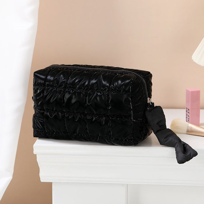 Wholesale Chic Polyester Cosmetic Bag Large Capacity Handbag Style Lightweight Travel Makeup Organizer