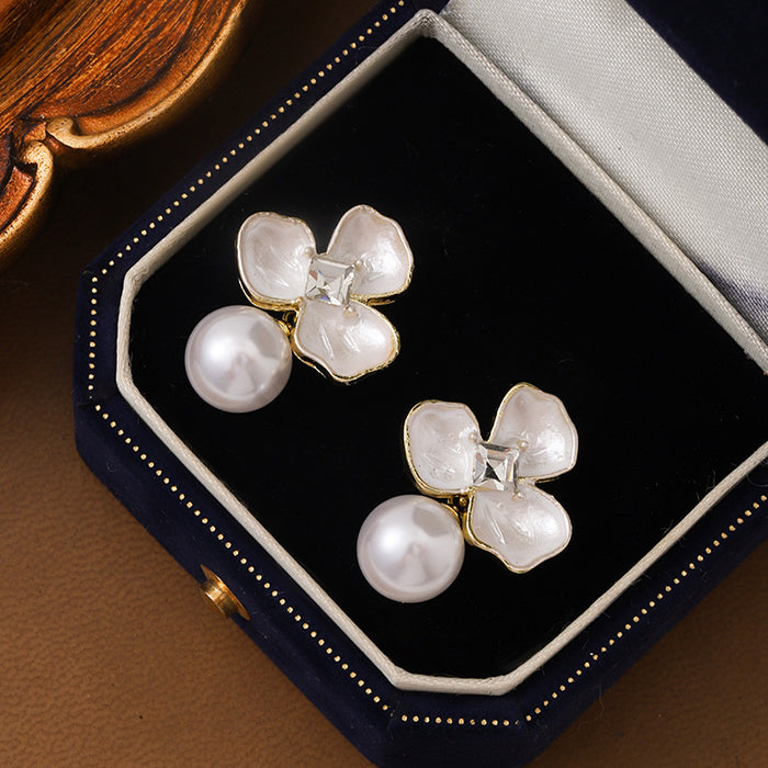 Wholesale  Flower Pearl Earrings Women's Niche Unique