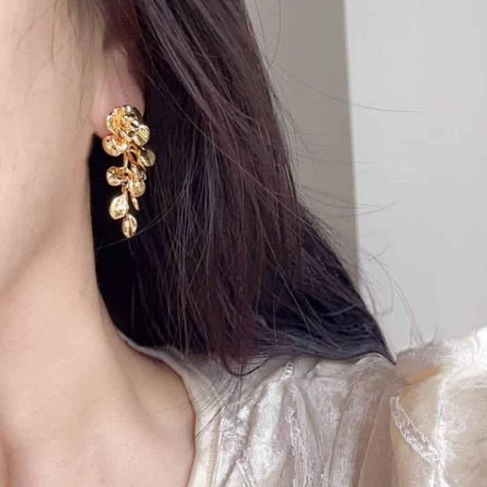 Wholesale Metal Flower Tassel Earrings Women's Light Luxury Niche Elegant Earrings