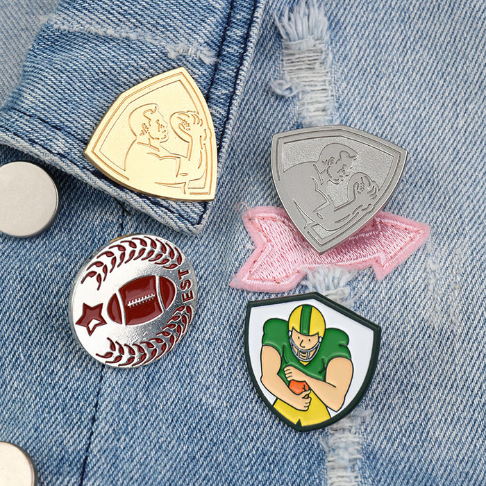 Wholesale Football paint commemorative badge football sports schoolbag decoration alloy brooch