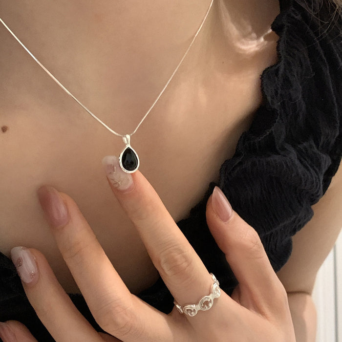 Wholesale Water droplet snake bone chain necklace, fashionable, niche, simple, versatile, high-end, collarbone chain