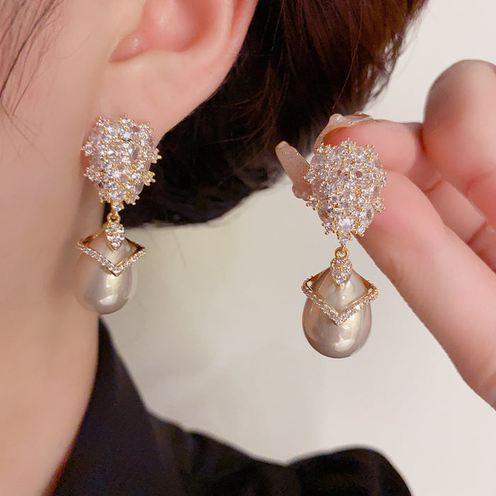 Wholesale Champagne Pearl Zircon Earrings JDC-ES-HanDu003