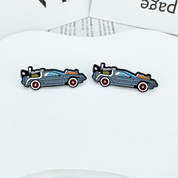Wholesale Chic Car-Shaped Brooch Pin Zinc Alloy with Baking Varnish for Clothing Bags Hats MOQ≥2