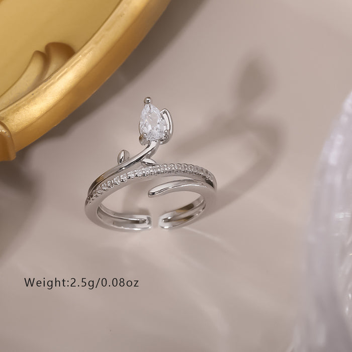 Wholesale Copper Gold-Plated Adjustable Ring with Flower Design - Fashion Jewelry Accessory