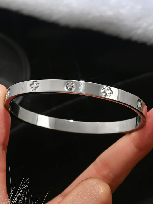 Wholesale Chic Love Heart Titanium Steel Bracelet With Zircon Crystals Electroplated Silver Women S Jewelry Accessory