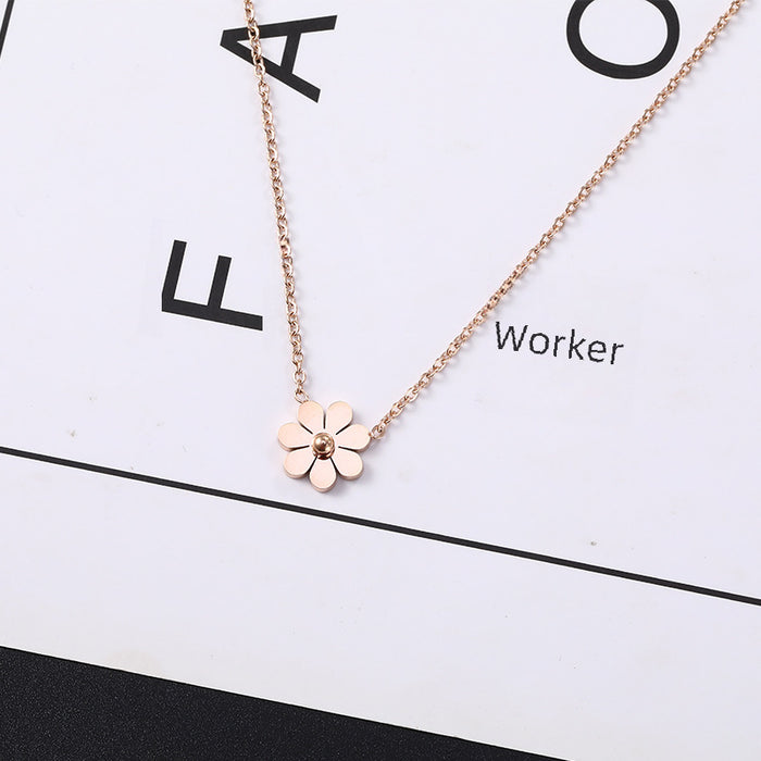 Wholesale Necklace, women's rose gold temperament, collarbone chain, niche design, flower pendant, necklace