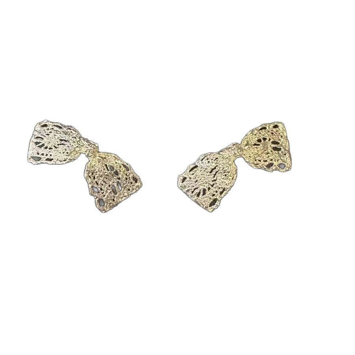 Wholesale Girl's artwork earrings with exquisite temperament, elegant fashion, and high-end feel. Earrings with hollowed out butterfly earrings