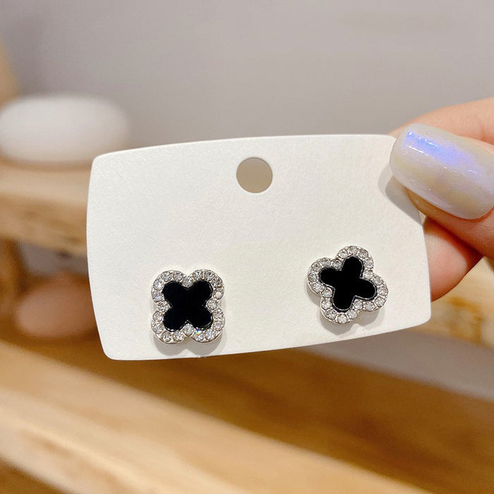 Wholesale Earrings and accessories wholesale, niche high-end earrings, light luxury high-end earrings, four leaf clover earrings