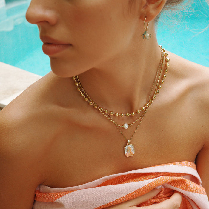 Wholesale Crane necklace with painted octagonal pendant necklace