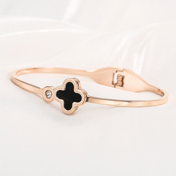 Wholesale 18k Rose Gold Shell Four-leaf Clover Titanium Steel Bracelet JDC-BT-QingY006