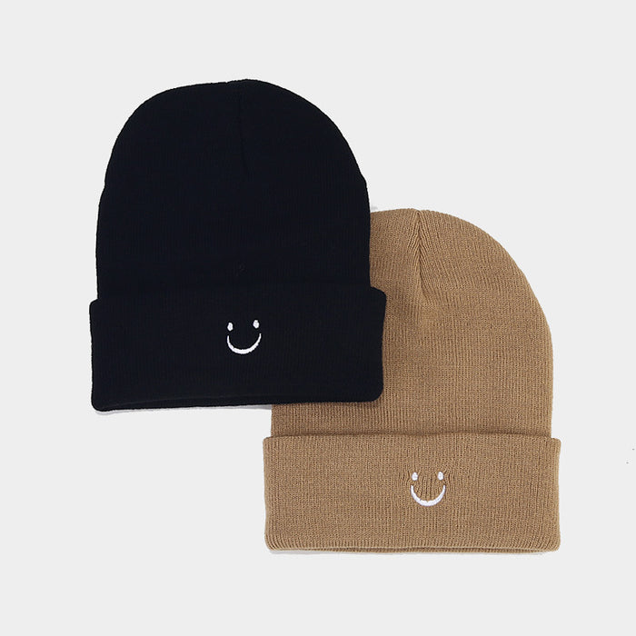 Wholesale Small Smiley Simple Embroidery Acrylic Warm Knitted Hat JDC-FH-LvYi054