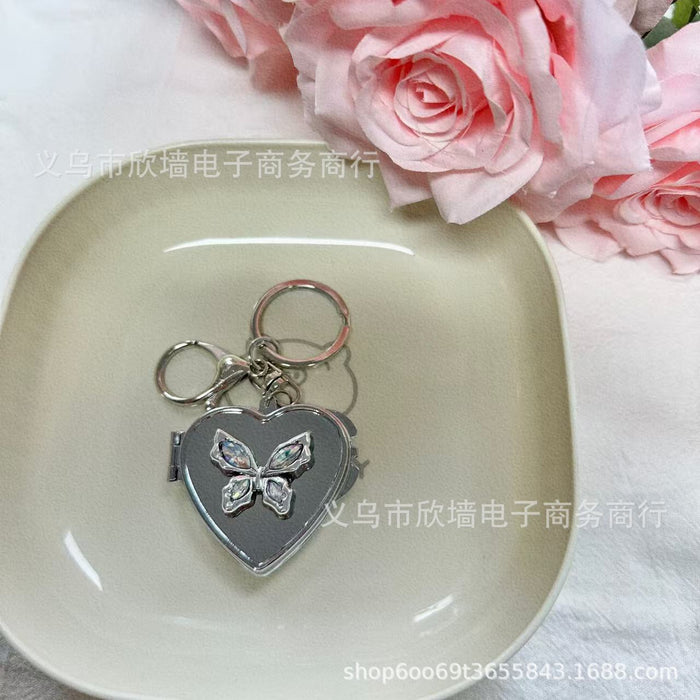 Wholesale Vintage butterfly and heart metal keychain