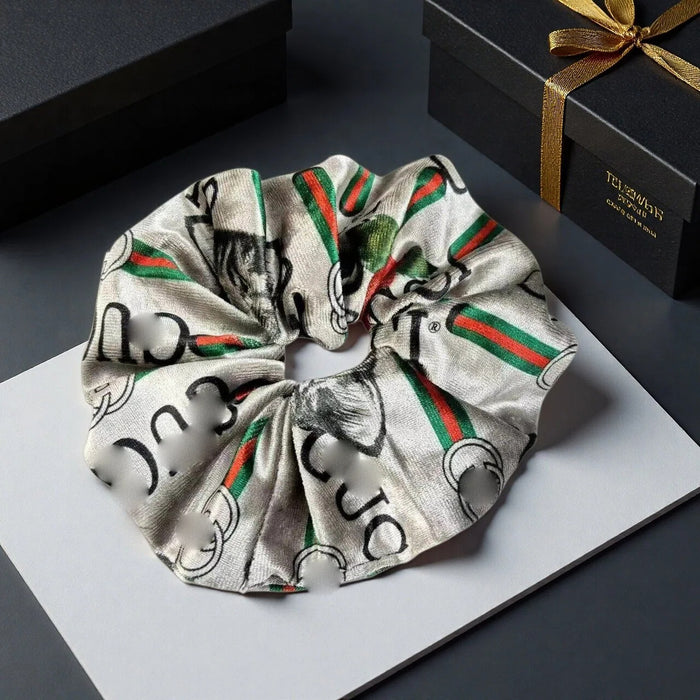 Wholesale Velvet Letter Scrunchie Chic Hair Accessory For Everyday Styling And Boutique Resale