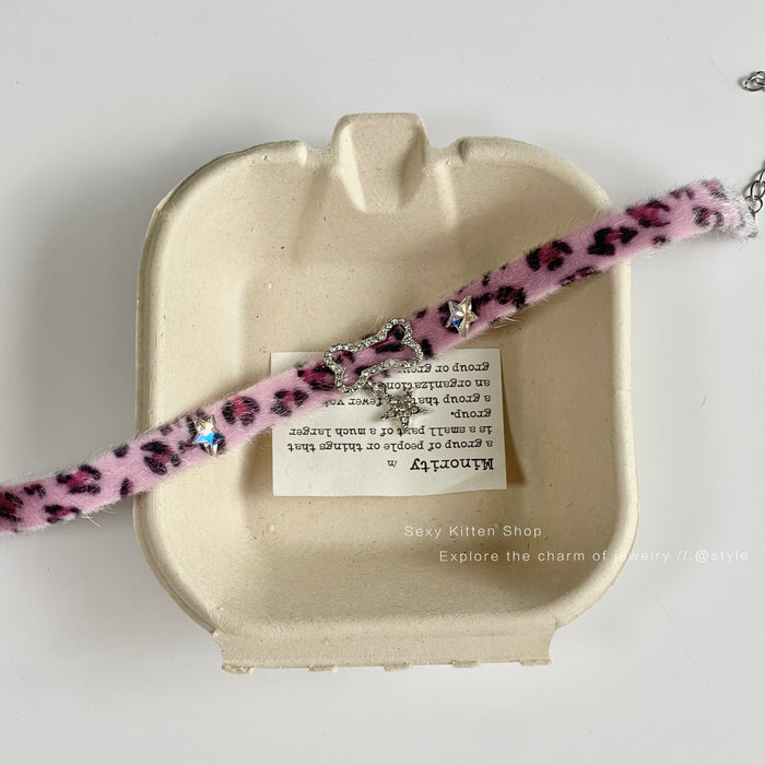 Wholesale Purple plush five-pointed star collar