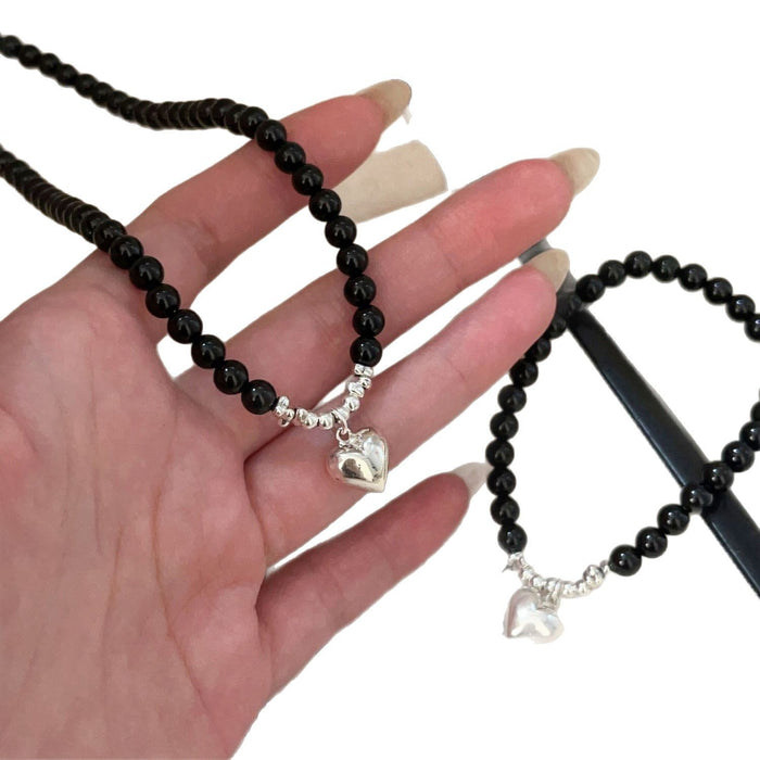 Wholesale Light luxury, high-end, niche beaded love necklace, retro collarbone chain