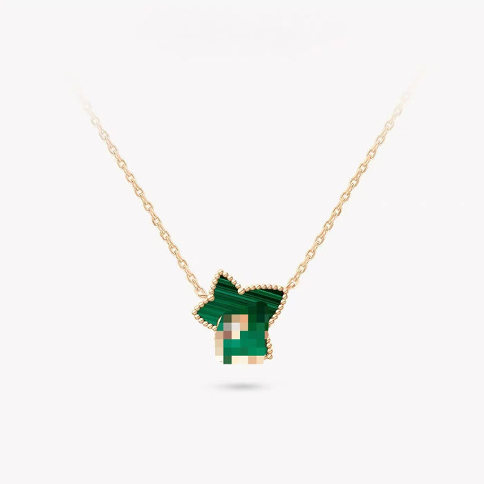 Wholesale Ivy necklace is simple, versatile and light luxury pendant, unique maple leaf design necklace