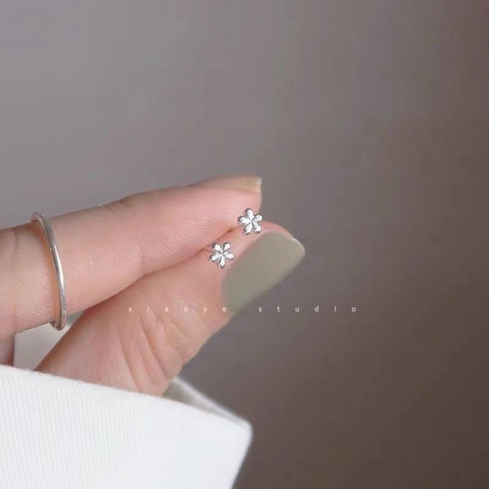 Wholesale Mini Ear Bone Stud Earrings Trendy Ear Hole Stick High-end Feel Earrings Jewelry