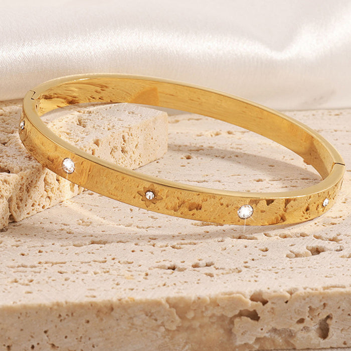 Wholesale Gold Bangle Set With Clover Rhinestone Design Chic Jewelry Accessory