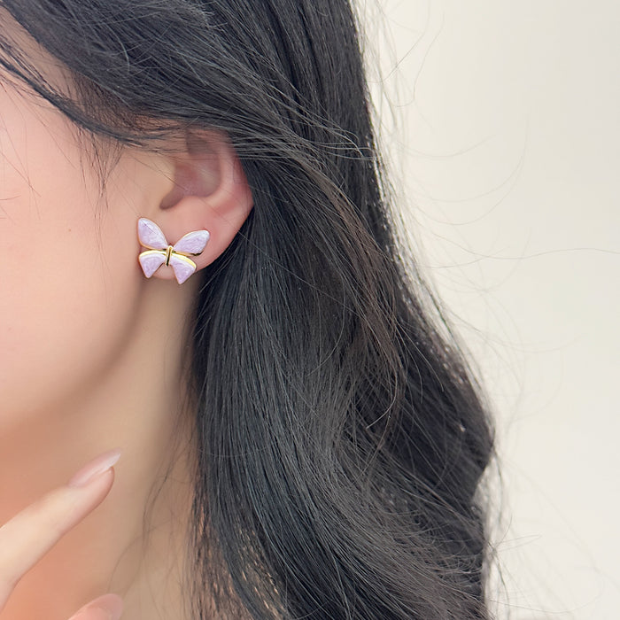 Wholesale Butterfly earrings exude a luxurious and fashionable vibe, with versatile earrings and delicate butterflies