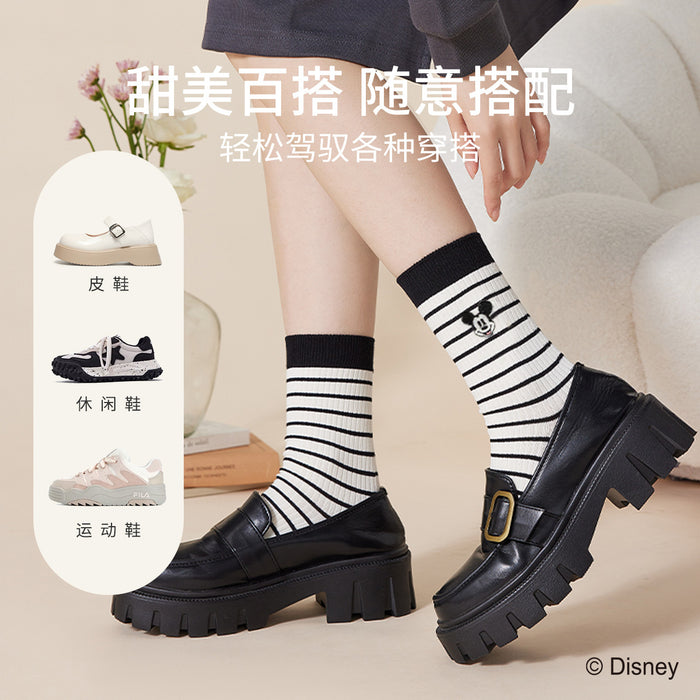 Wholesale Autumn and Winter Socks 5-Pair Academy Style Embroidered Mid Socks Cotton Socks
