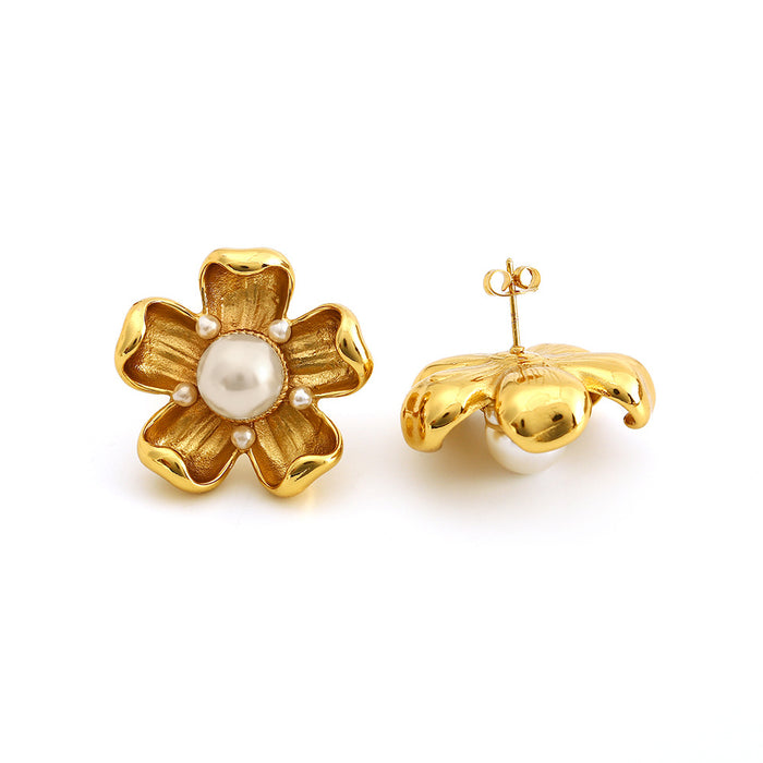 Wholesale Fashionable retro style pearl titanium steel earrings, personalized temperament, high-end feeling, flower earrings, color preservation wholesale