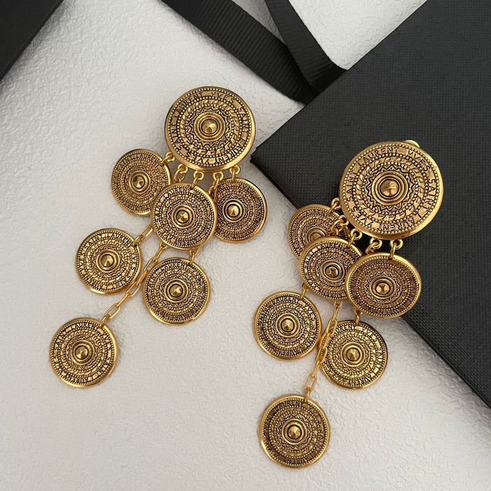 Wholesale Small niche retro round gold coin earrings, simple, fashionable, exaggerated style, medieval large ear clip