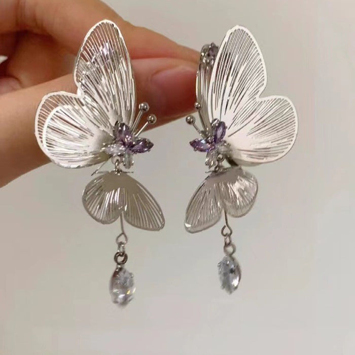 Wholesale Butterfly Elf Dynamic Three Dimensional Retro Hollow Long Zircon Earrings with High Quality Charm Ear Accessories
