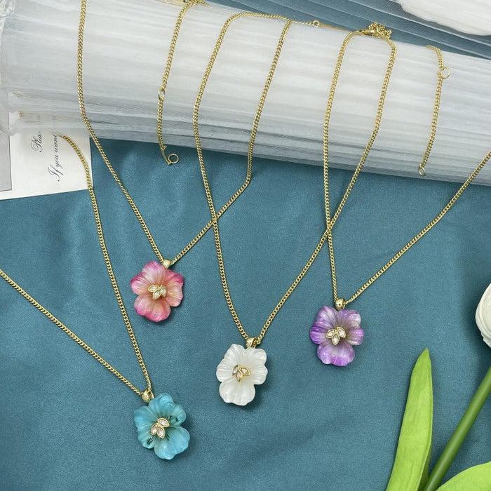 Wholesale Flower Exquisite Color Sense Eye-catching Diamond Necklace