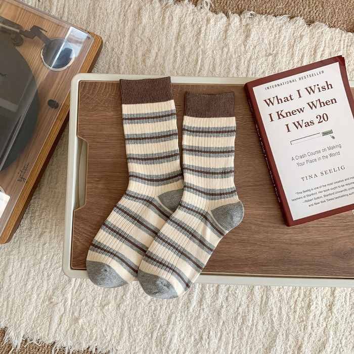 Wholesale Striped pile socks, contrasting socks, double needle sweat absorbing mid tube socks