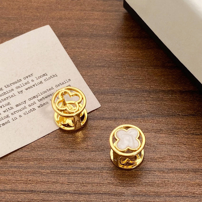 Wholesale Black Lucky Flower Small and Exquisite Stud Earrings