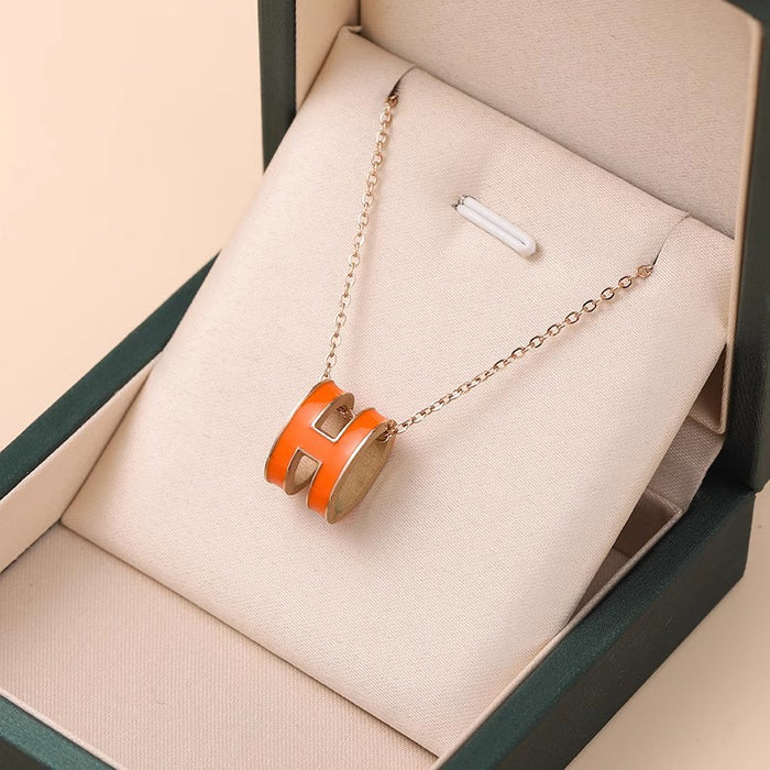 Wholesale H letter necklace pendant titanium steel jewelry collarbone chain versatile accessory