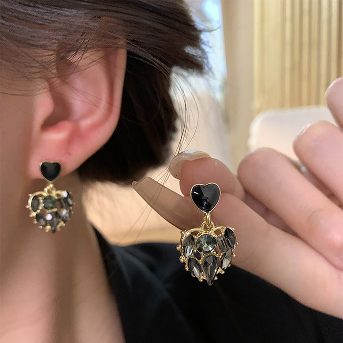 Wholesale Black rhinestone heart-shaped earrings