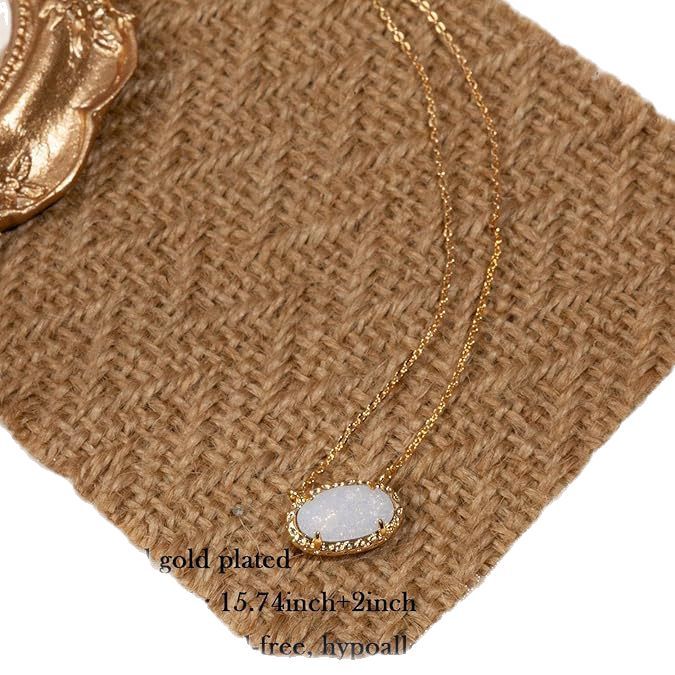 Wholesale Gilded exquisite pendant necklace, oval gemstone crystal, light luxury item