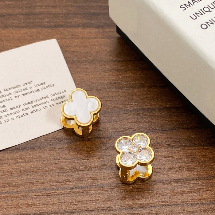 Wholesale Black Lucky Flower Small and Exquisite Stud Earrings