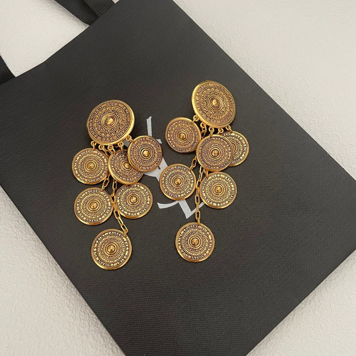 Wholesale Small niche retro round gold coin earrings, simple, fashionable, exaggerated style, medieval large ear clip
