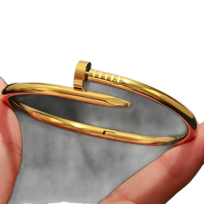Wholesale Four Leaf Clover Rhinestone Titanium Steel Bangle Bracelet Chic Women S Jewelry Accessory Stylish Everyday Gift