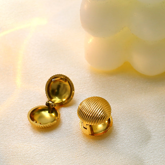 Wholesale Geometric Ear Buckle Heart Shaped Shell Earrings