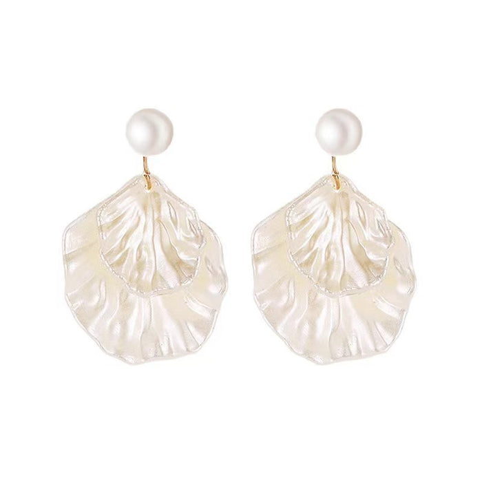 Wholesale Pearl Shell Elegant Earrings Korean Simple Ear Jewelry Sweet Fan Shell Earrings Women