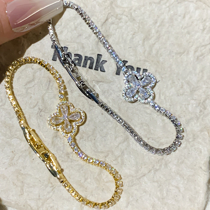 Wholesale Exquisite openwork four-leaf clover micro-set zircon bracelet